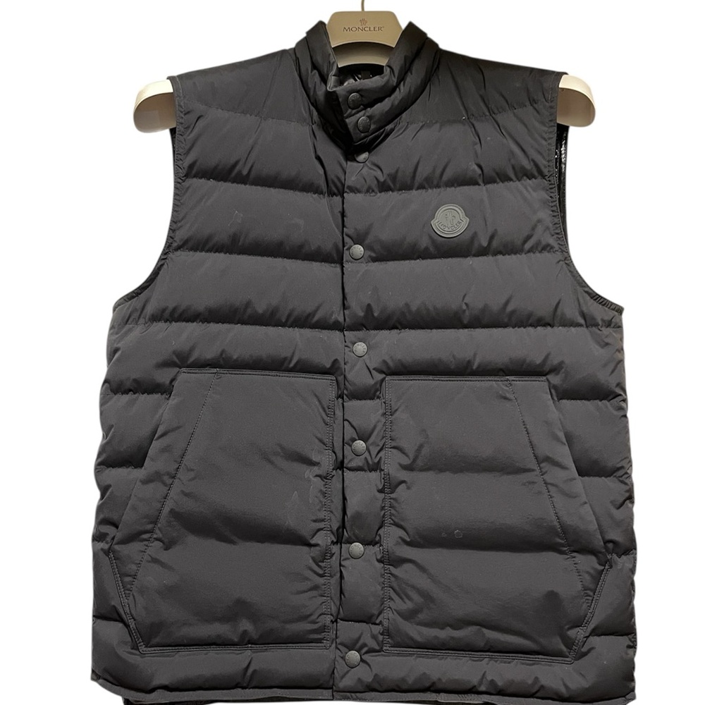 Authentic Moncler Men's black Quilted Vest